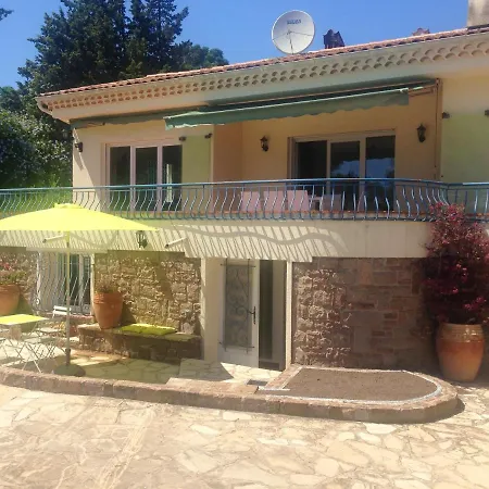 With One Bedroom In Raphael With Shared Pool And Wifi 100 M From The Beach Apartment Saint-Raphael (Var)