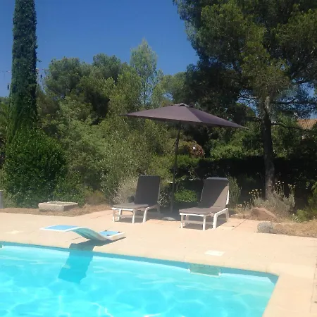 With One Bedroom In Raphael With Shared Pool And Wifi 100 M From The Beach